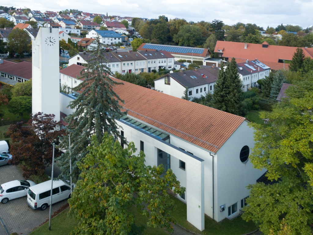 Kirchenansicht Heilig Kreuz, Stetten